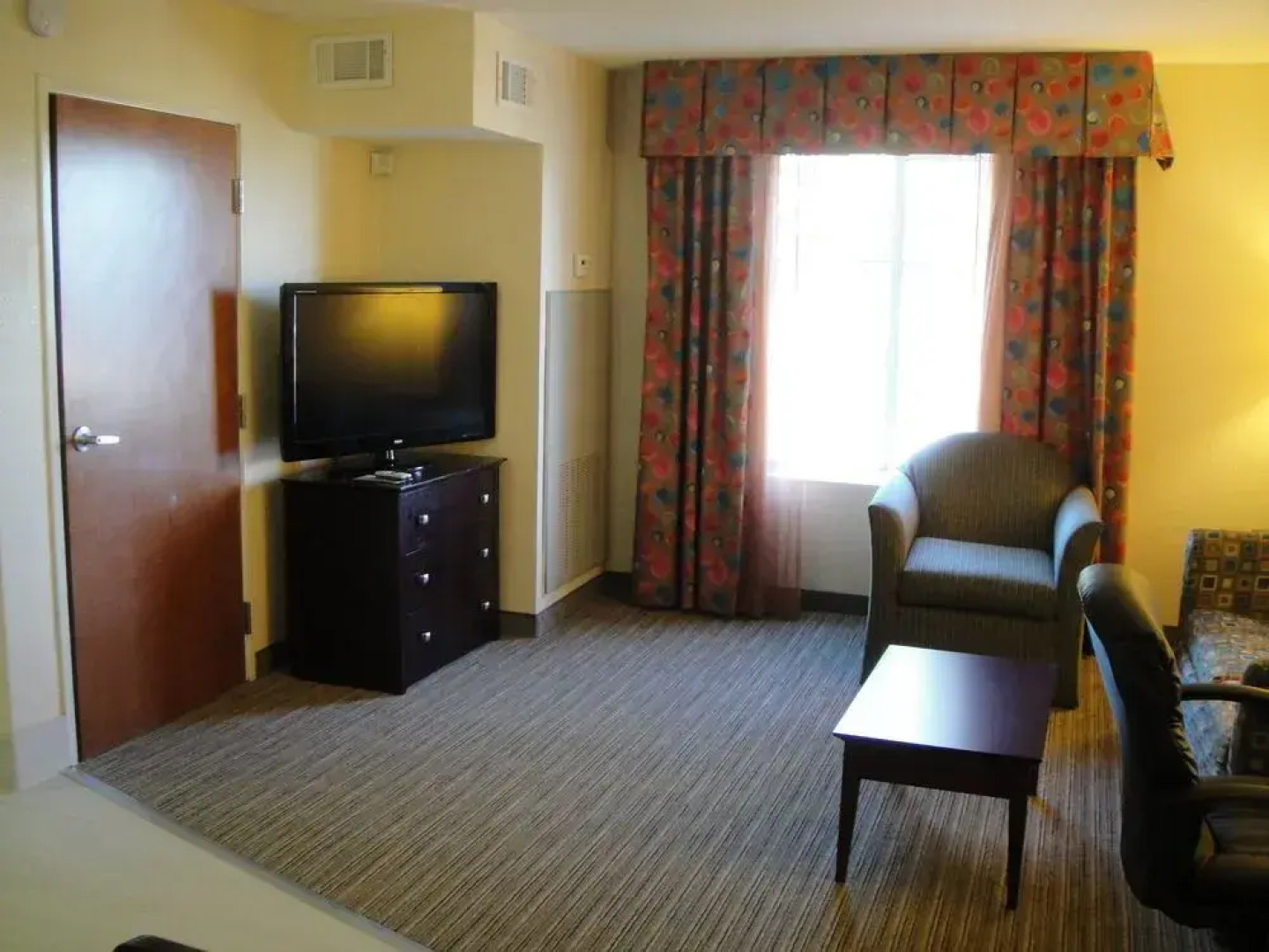 Holiday Inn Express Hotel & Suites Petersburg-Fort Lee