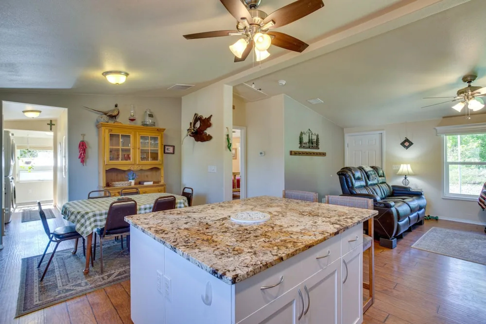 Spacious Home w/ Deck: 5 Mi to Ridgway State Park!