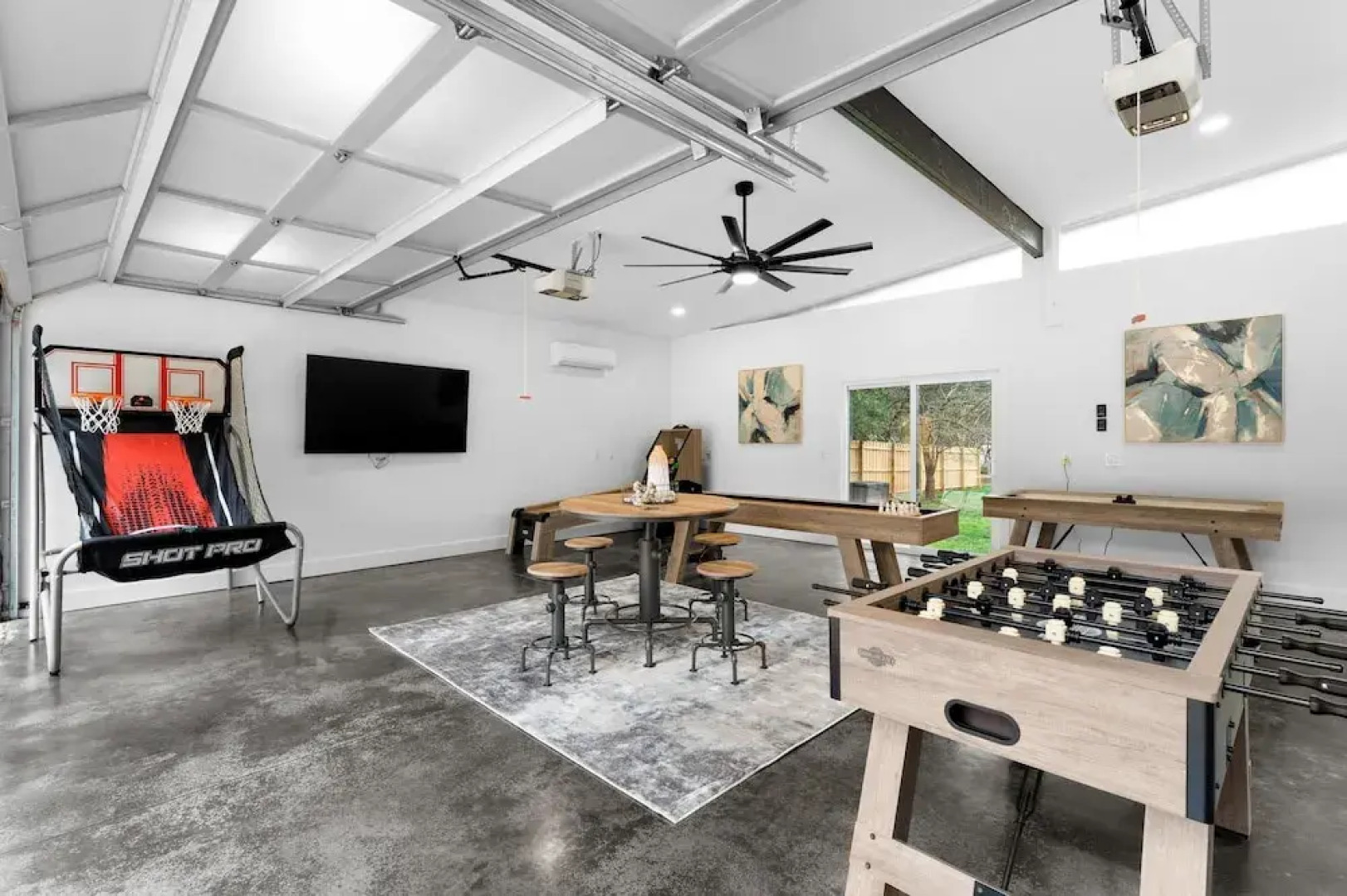 Blue Haven W/game Room, Hot Tub & Optional Boat Rental