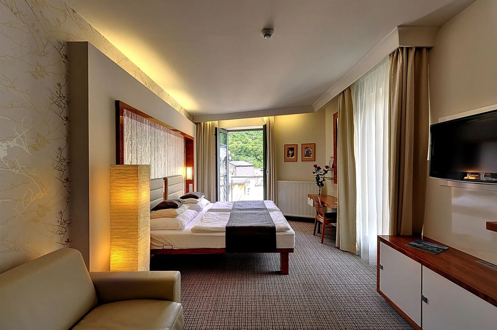 St. Joseph ROYAL REGENT