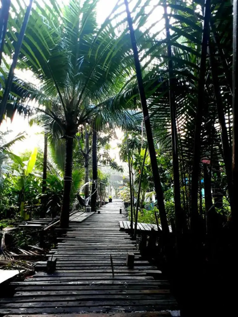 Baan Klangsuan Bang Korbua