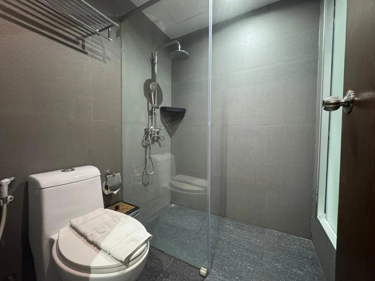 Collection O The Bangkok Airport Link Suite