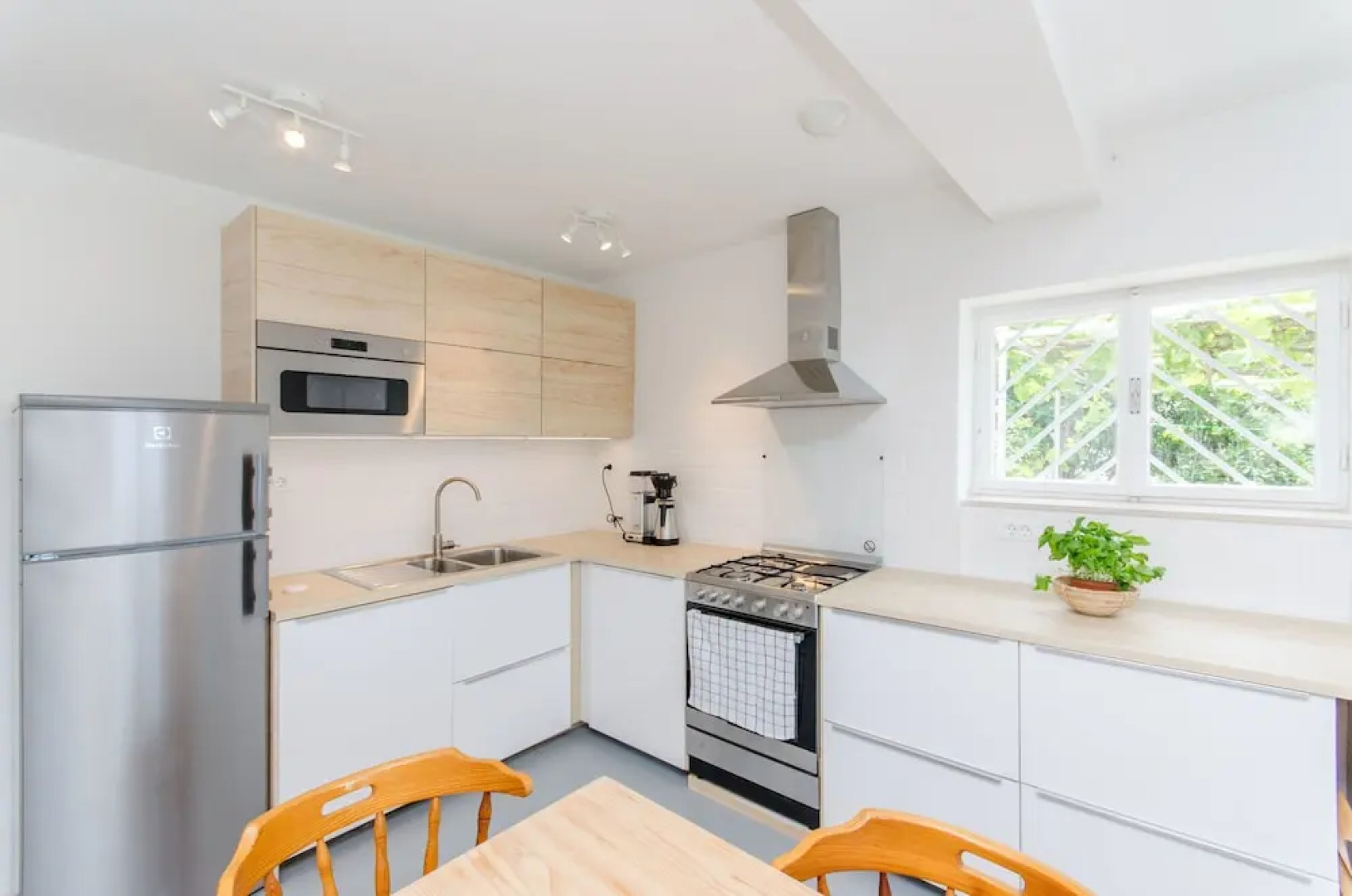 Seafront House Mavarcica