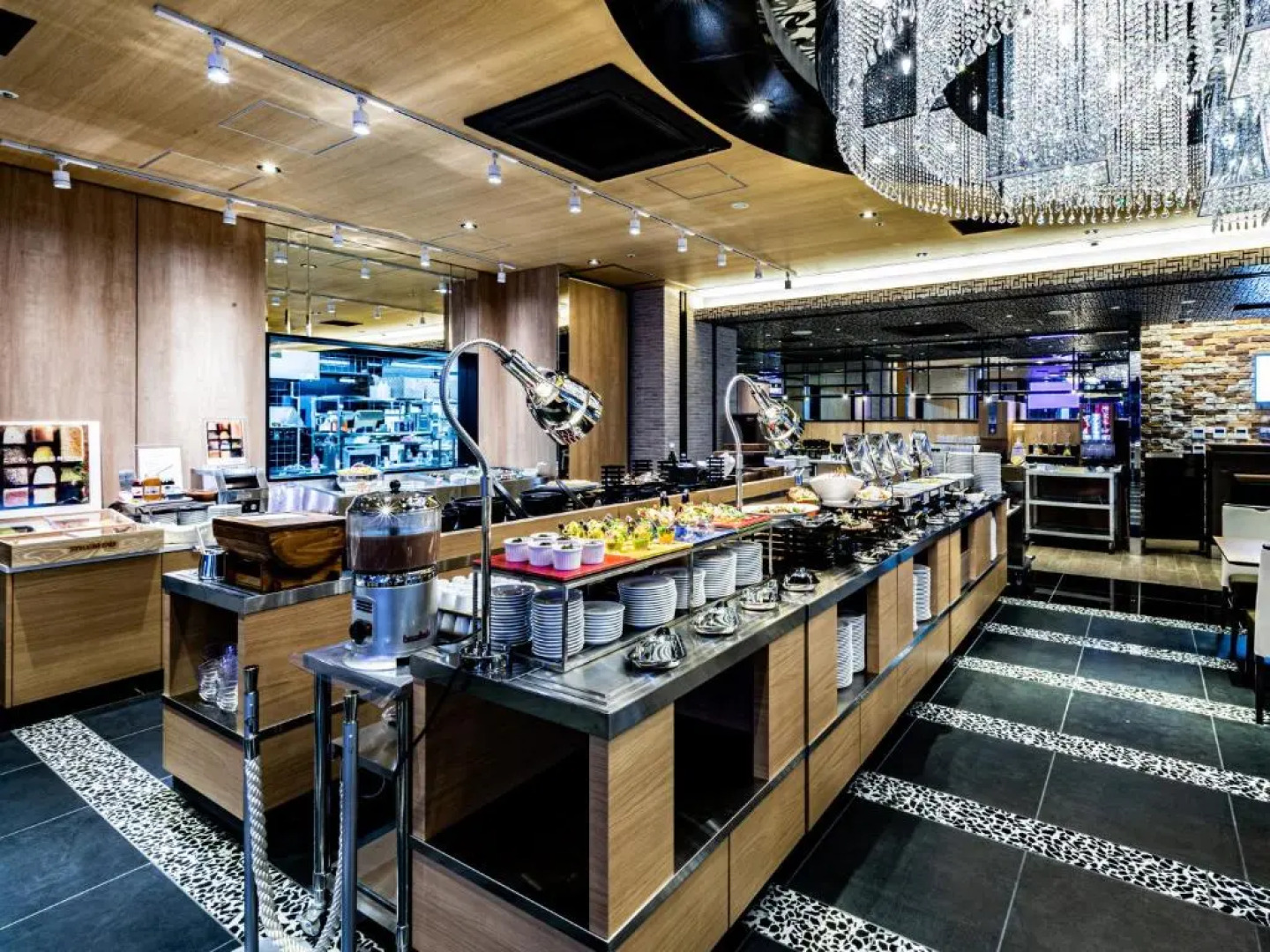 Apa Hotel ＆ Resort Midosuji Hommachi Eki Tower