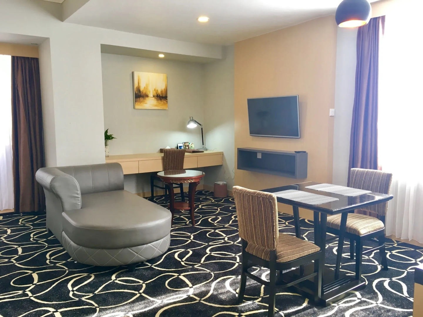 Planet Holiday Hotel & Residence