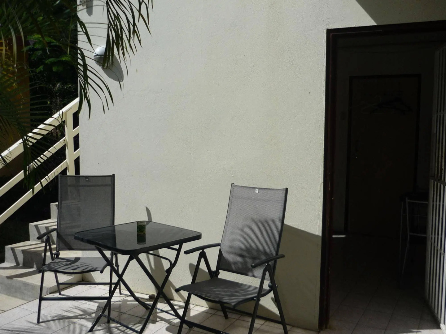 Happy Turtle Apartments