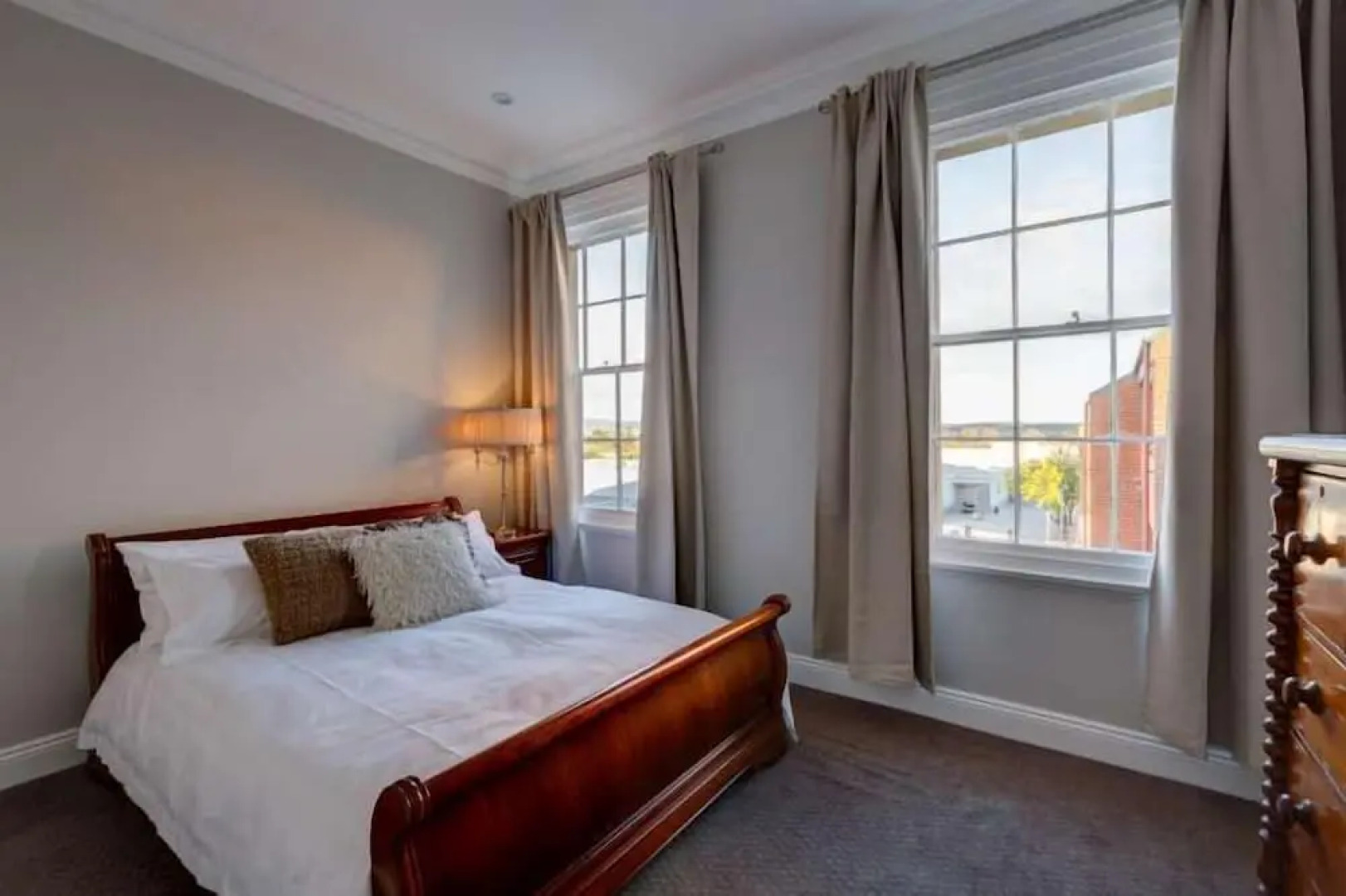 Bathurst Royal Apartments