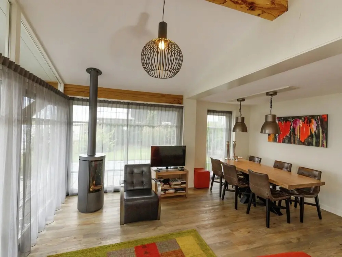 Modern House With a Jetty, Located in Beautiful Giethoorn