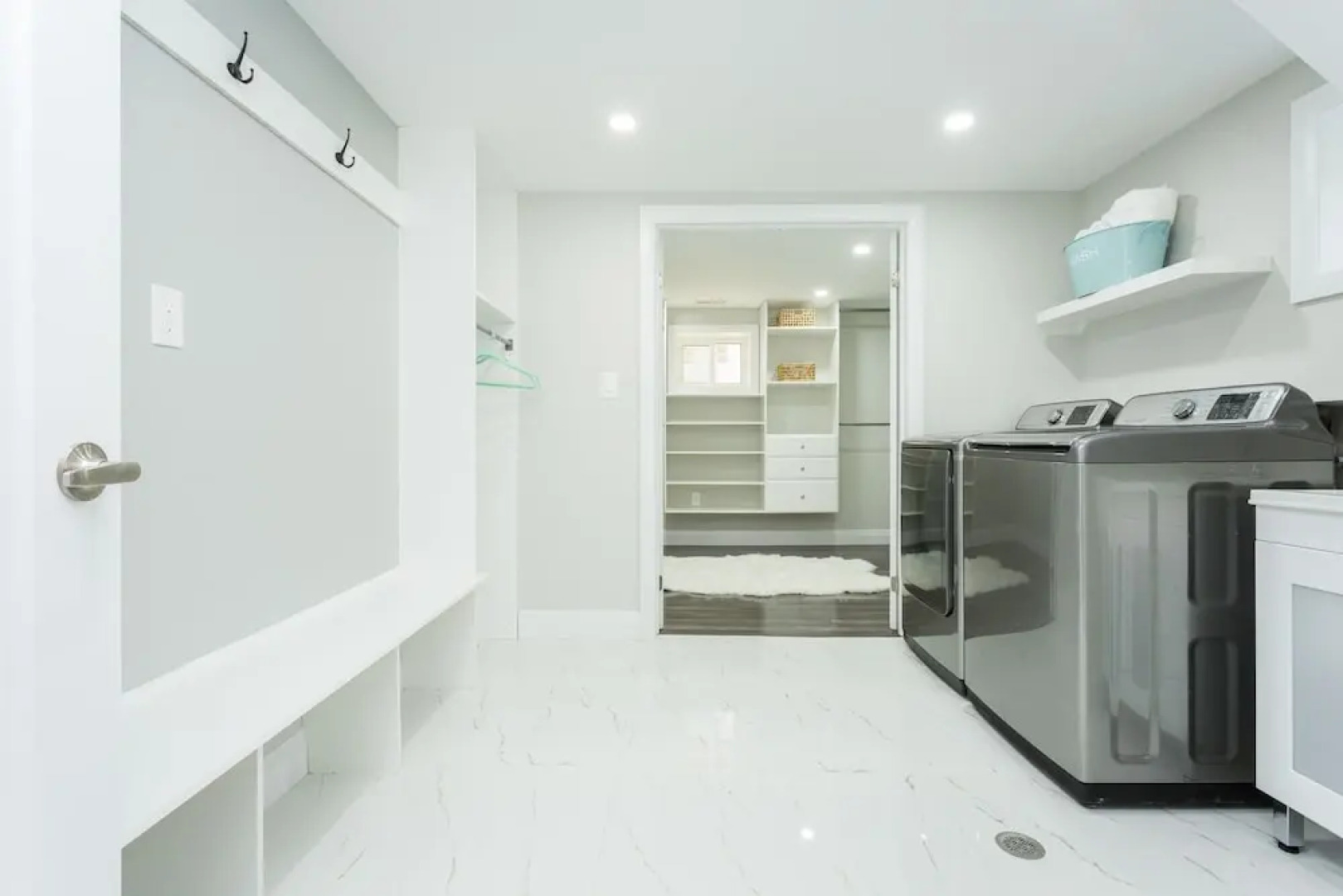 Stunning and Exclusive Home in Burlington