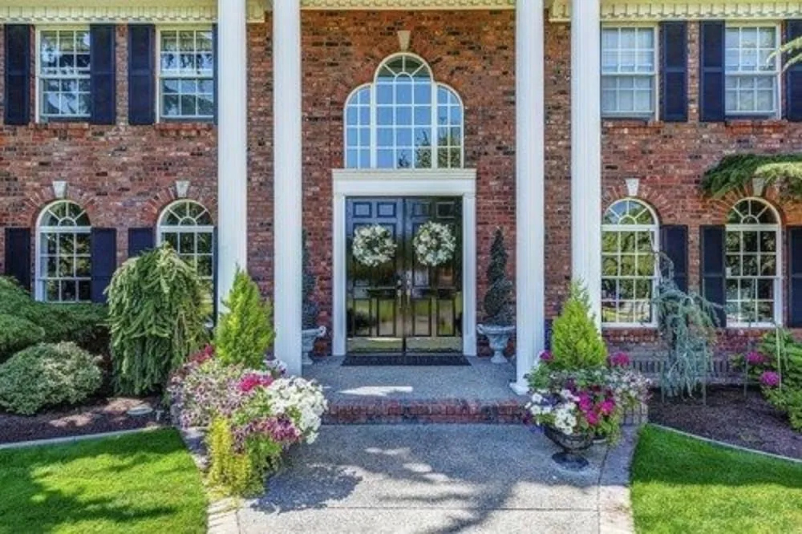 Sea Mist Waterfront Inn