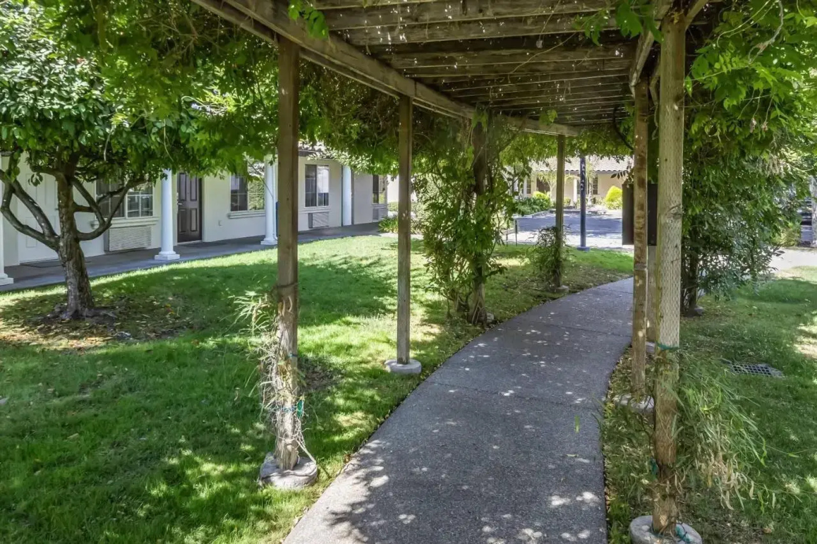 University Park Inn & Suites, an Ascend Collection Hotel