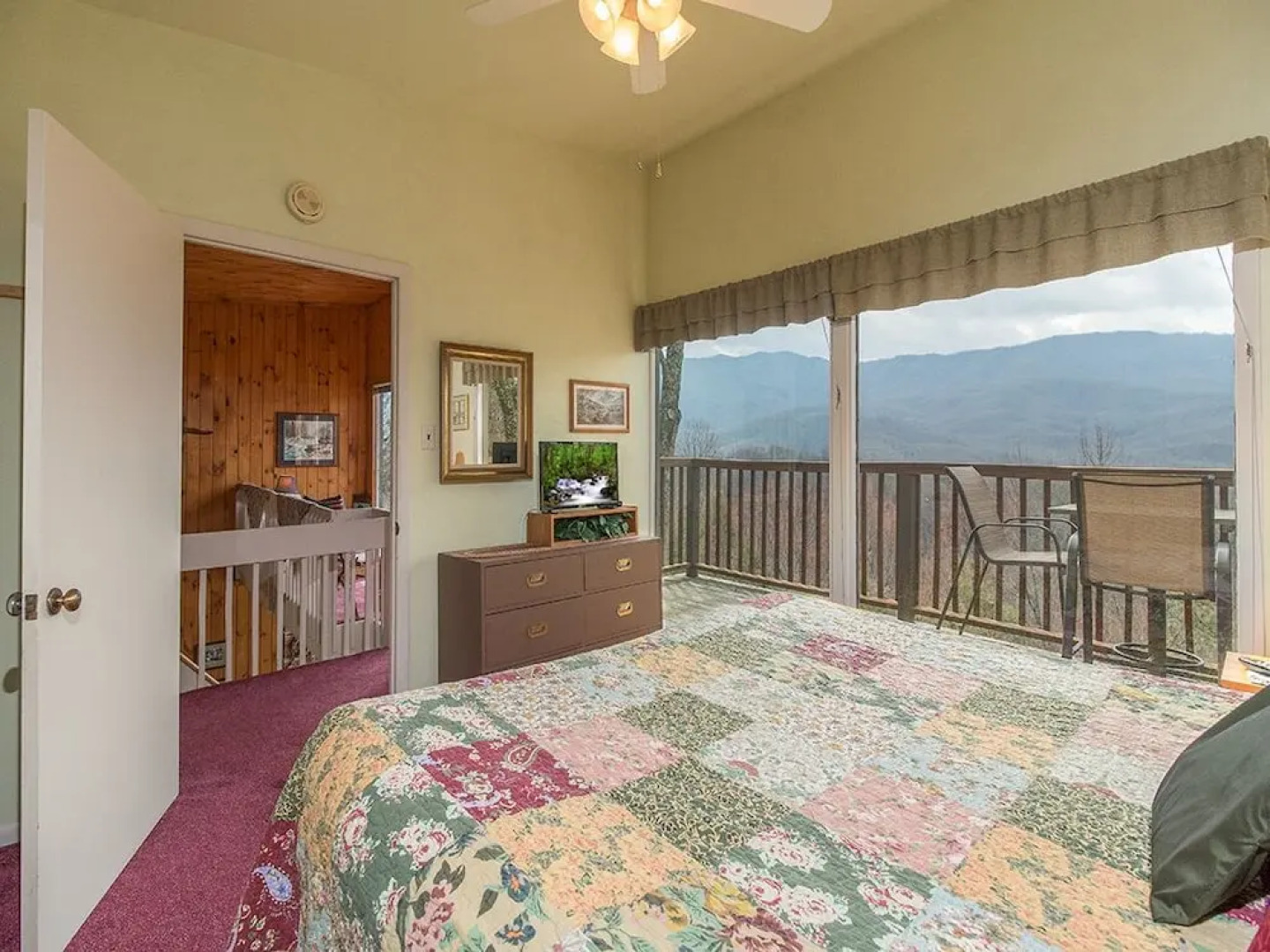 Mountain Top - Two Bedroom Cabin