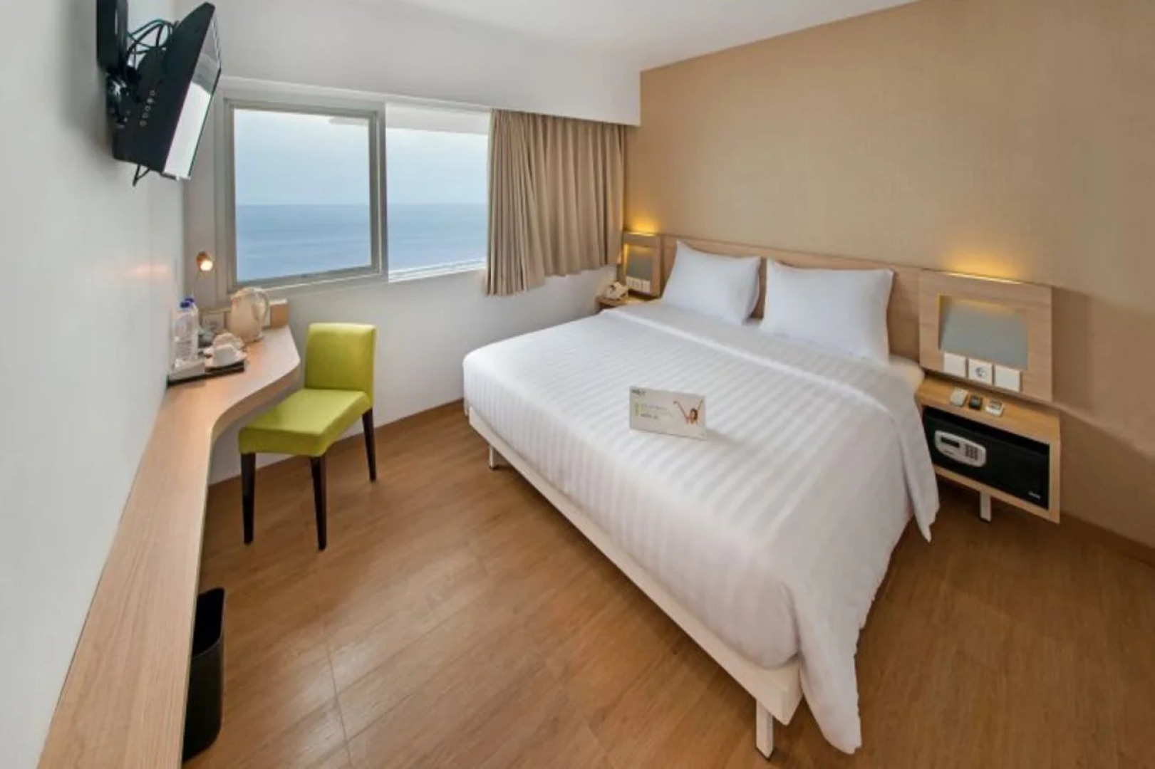 Whiz Prime Hotel Megamas Manado