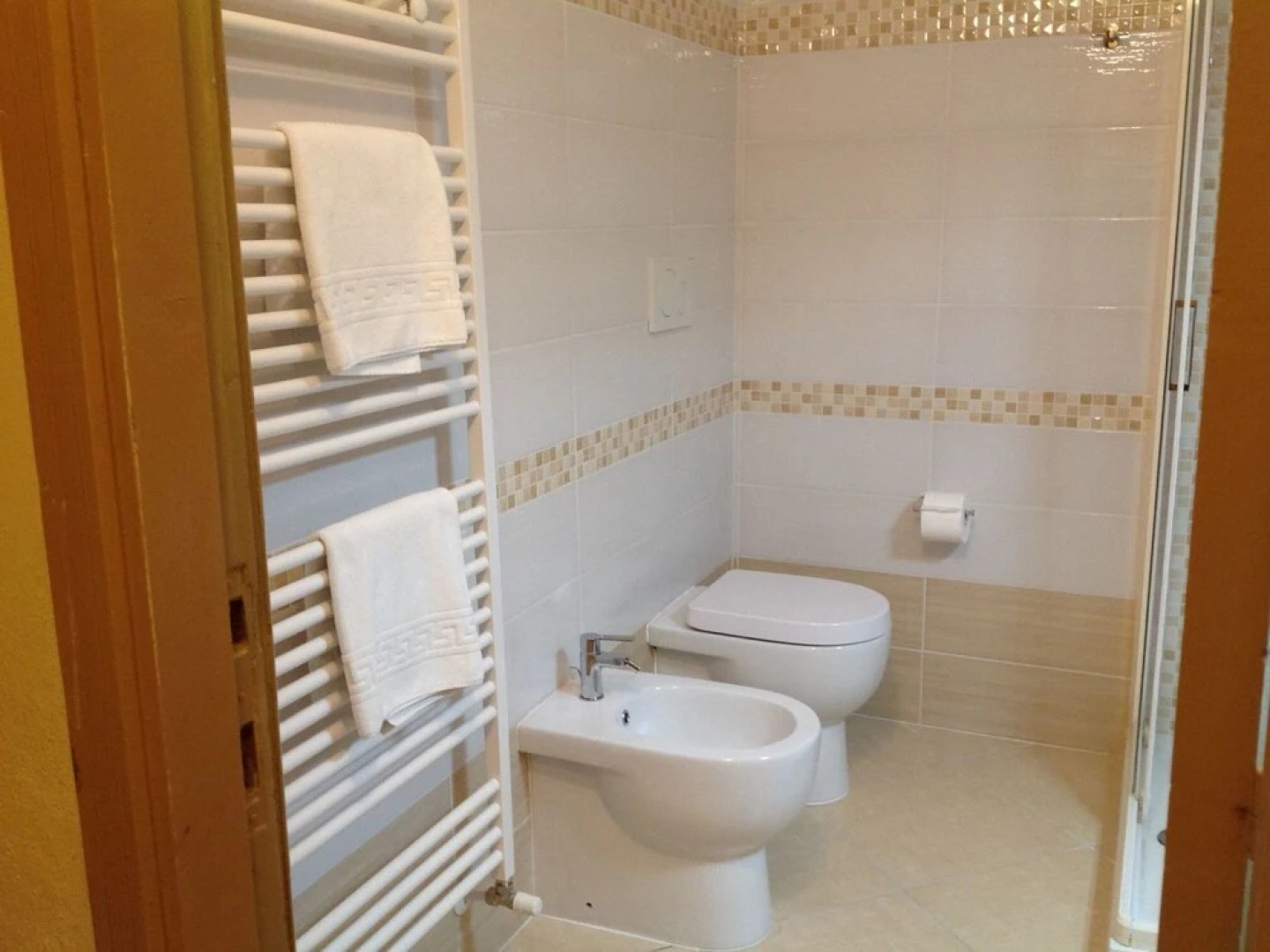 Peaceful Apartment in San Gimignano Tuscany with Pool