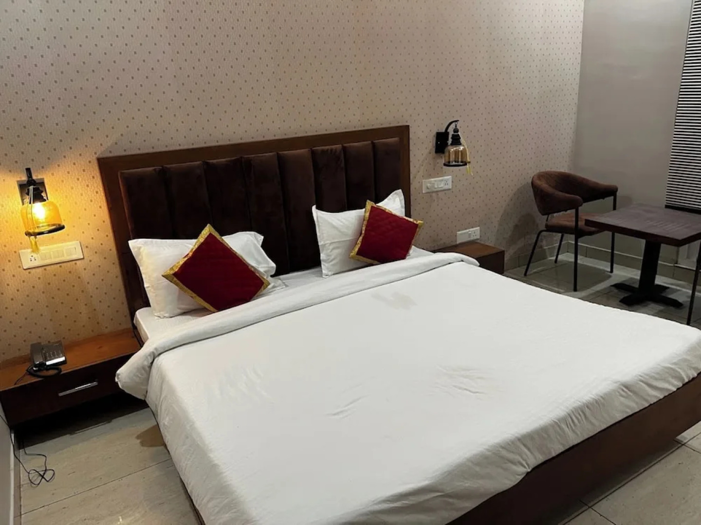 Goroomgo Singla Residency Kangra