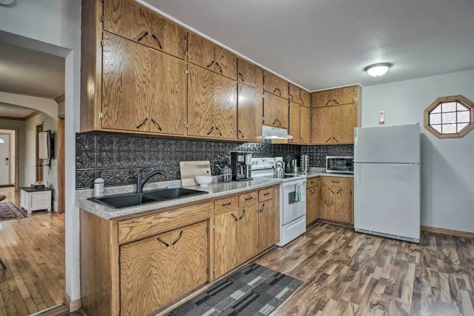 Dog-friendly Crosby Home w/ Bike Storage!