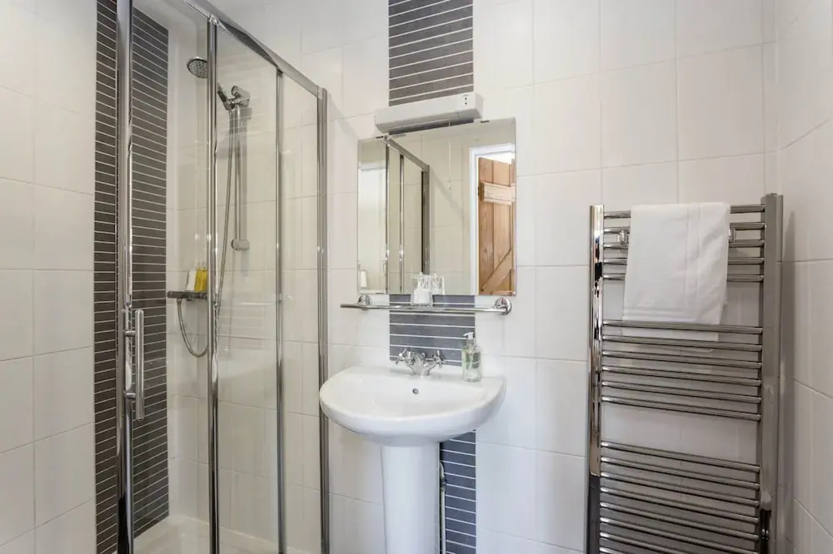 Classic Cotswolds Home near Littleworth