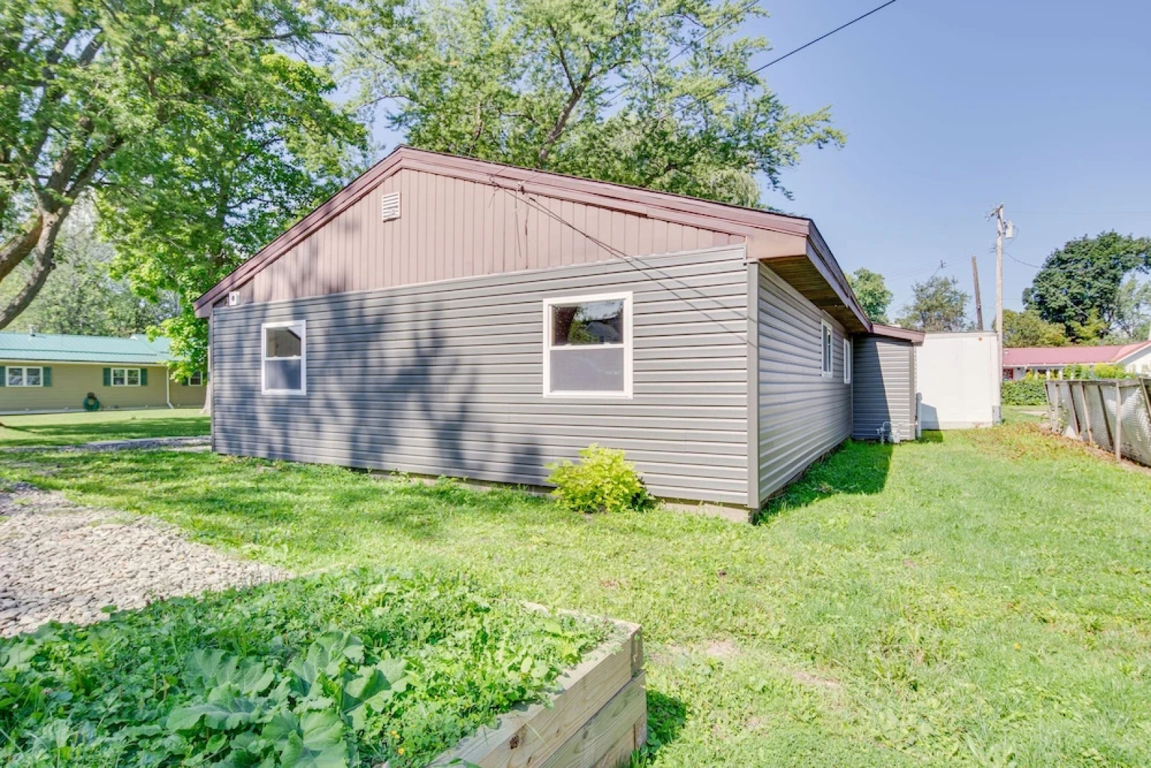 Charming Lake Chautauqua Home: Walk to Water!