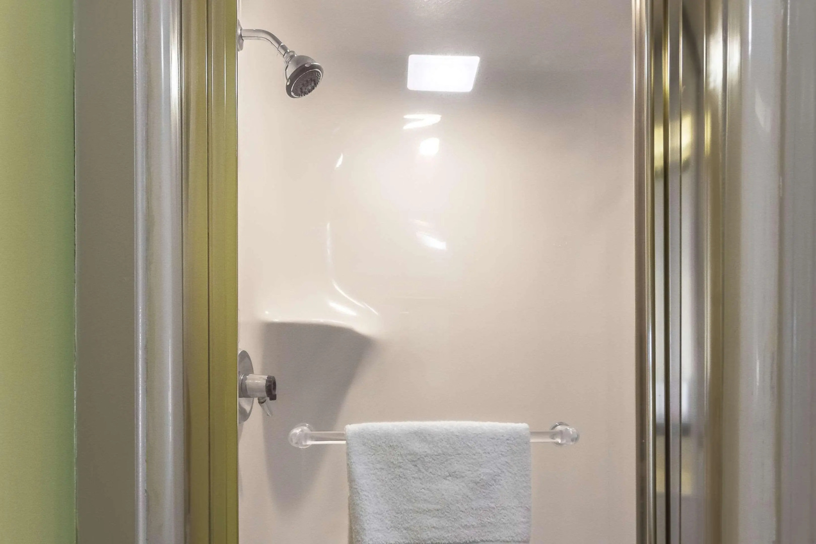 Sleep Inn On The Beach