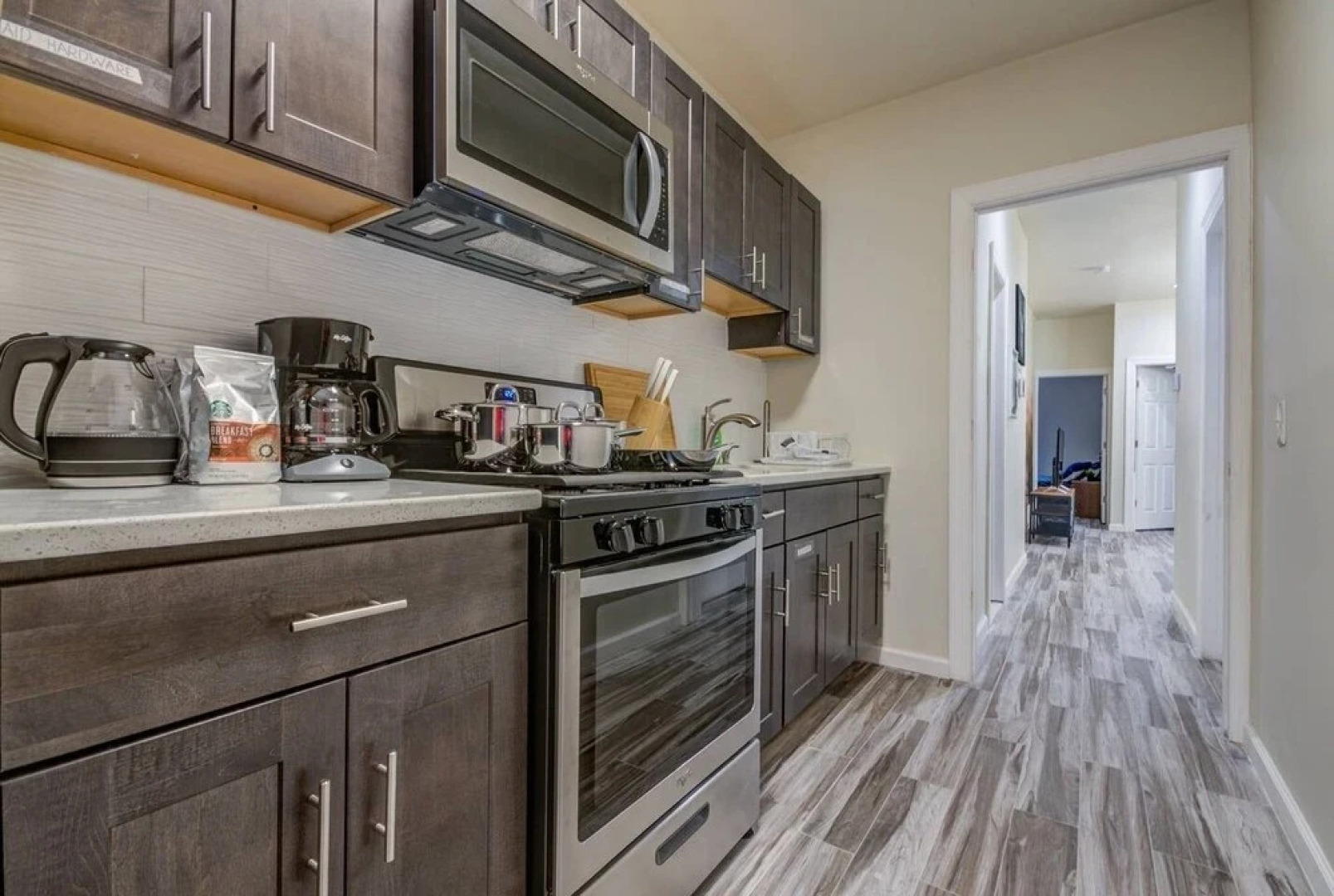 Huge 2 condos by JSQ Path 15 Mins to NYC