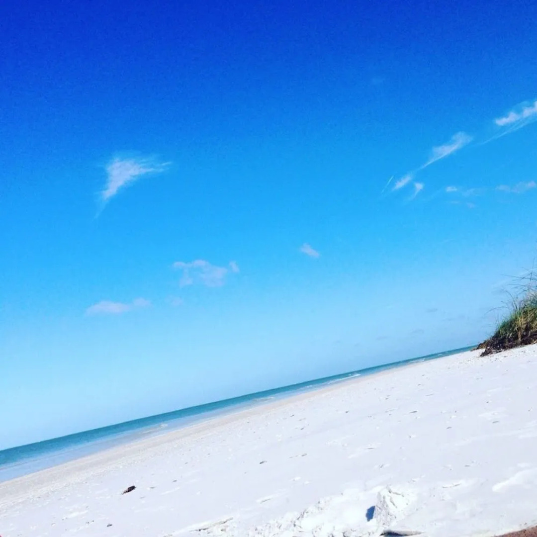 The Sunset House - Three Bedroom Home