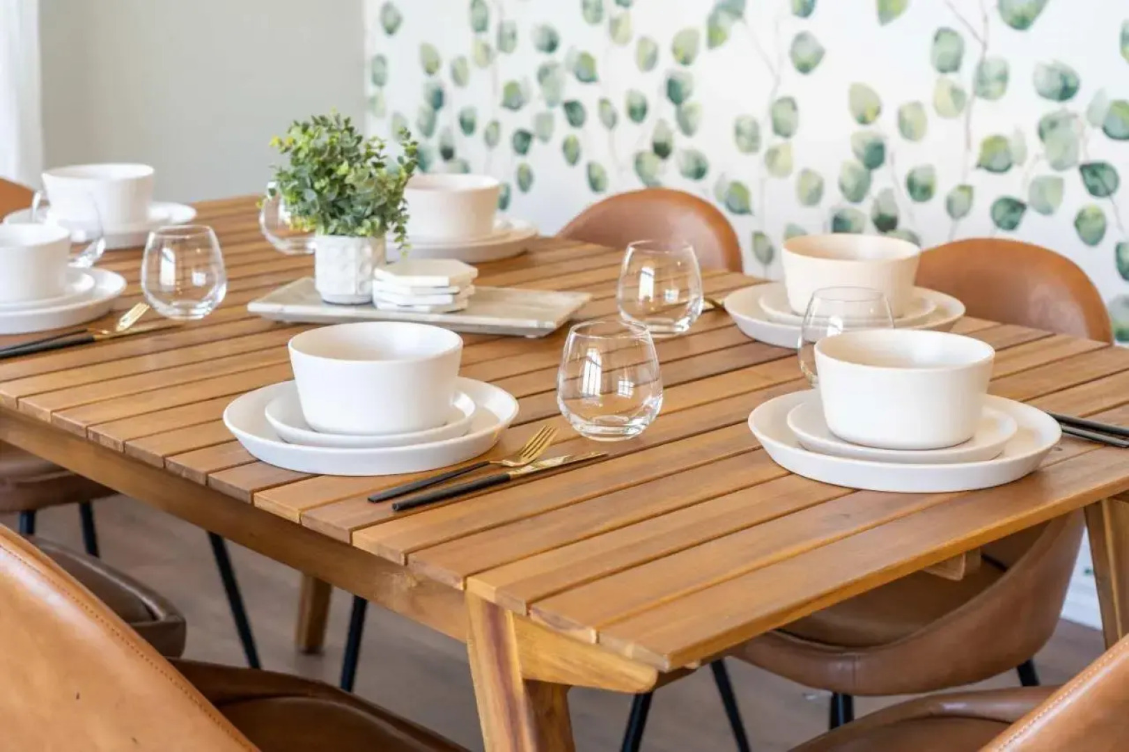 Timber Valley I HotTub I PingPong I Sleep 14 I BBQ