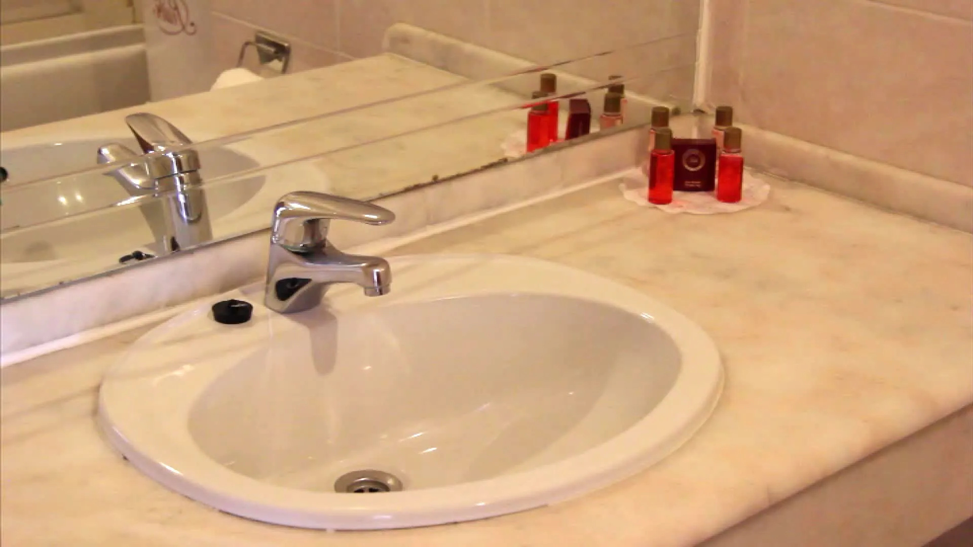 Rubi Hotel
