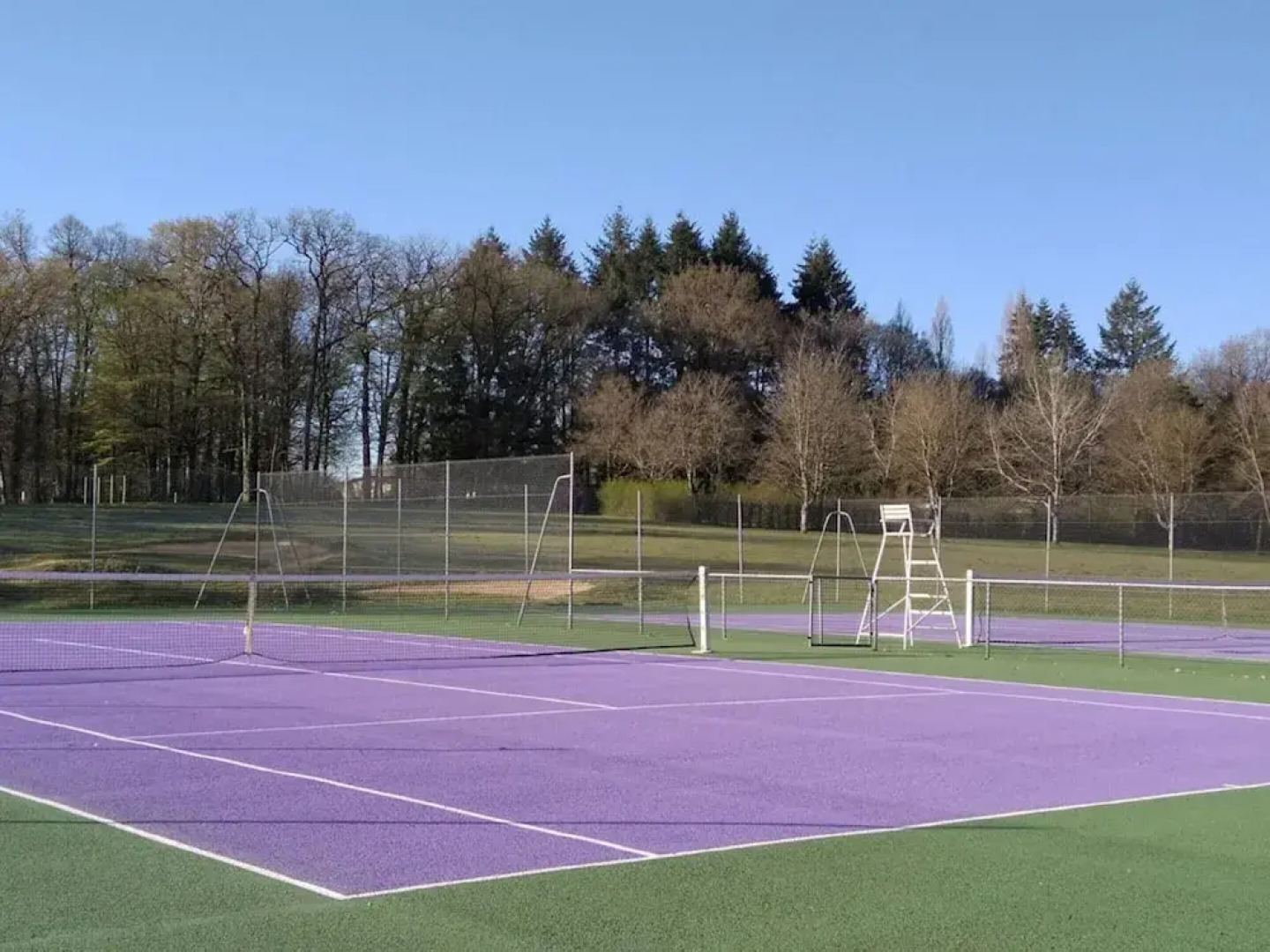 Cosy Cottage in Sauze-vaussais With Shared Pool