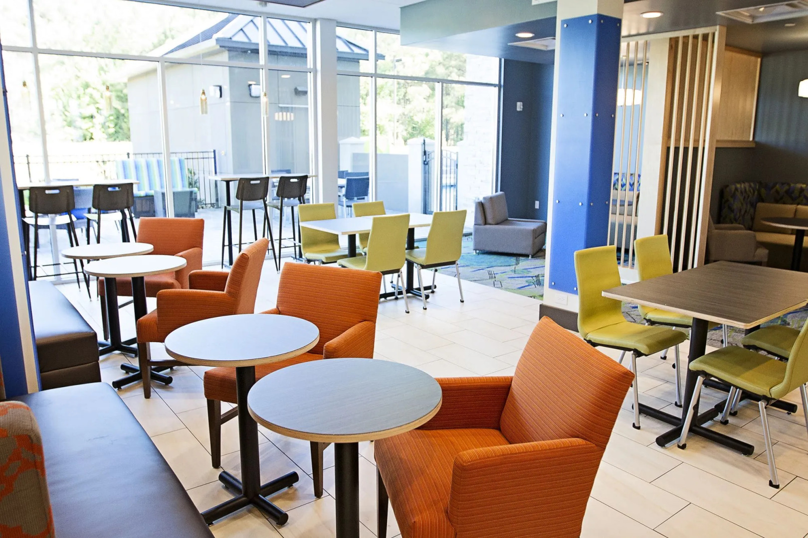 Holiday Inn Express & Suites Greenwood Mall by IHG