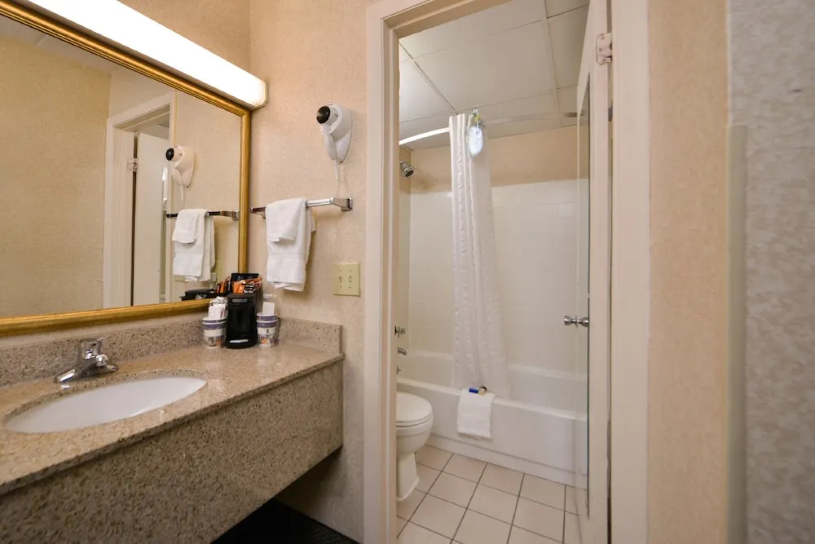 Centerstone Inn Doswell At Kings Dominion