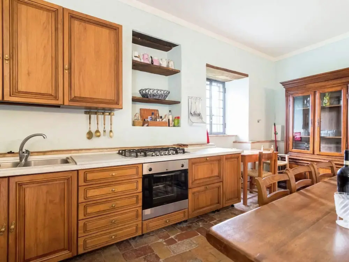 Villa in Rome With Pool & Garden