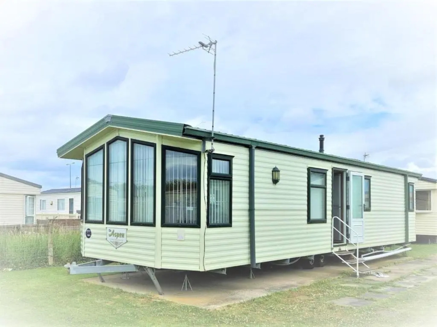 Caravan North Wales - Lyons Robin Hood Holiday Park