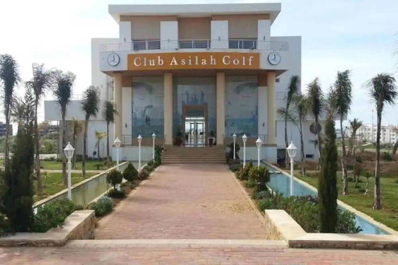 Appartement au complexe marina golf