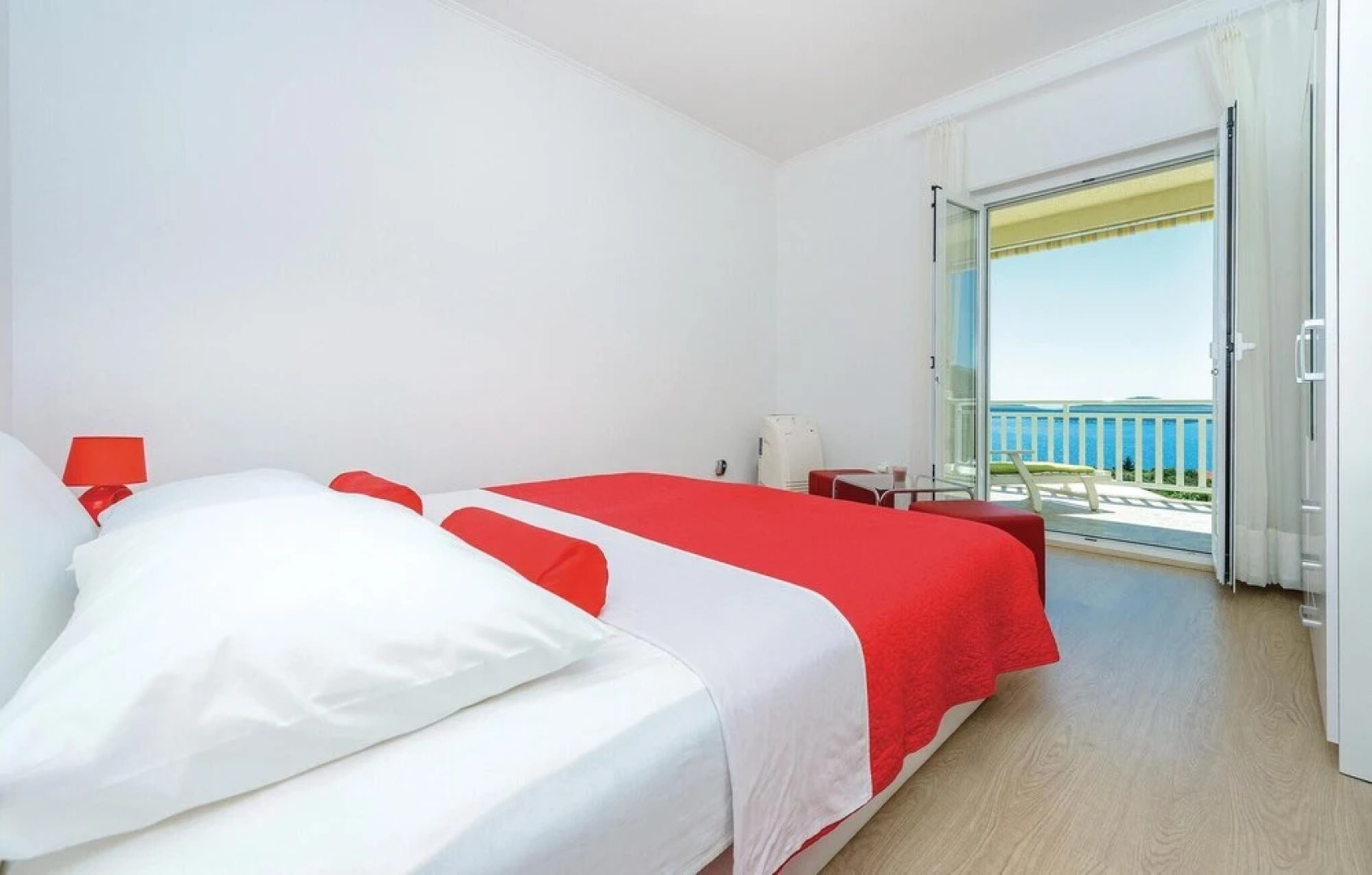 Awesome Home in Trsteno With Wifi and 7 Bedrooms