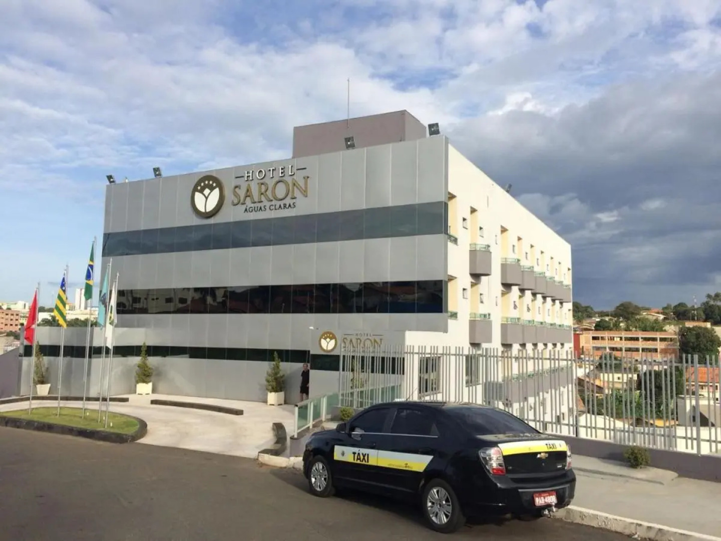 Hotel Saron