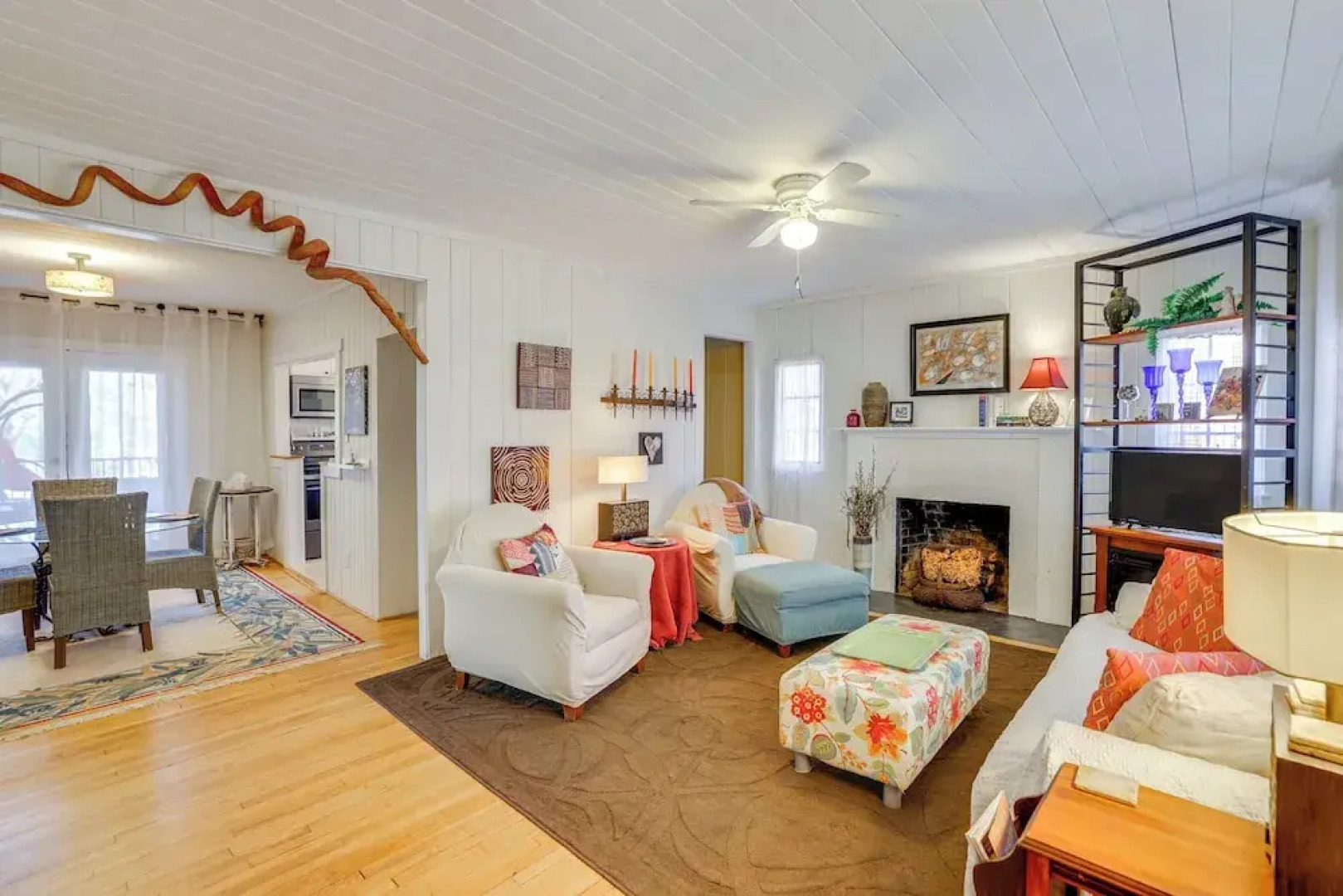 Walk to Downtown: Pet-friendly Cottage in Tyron