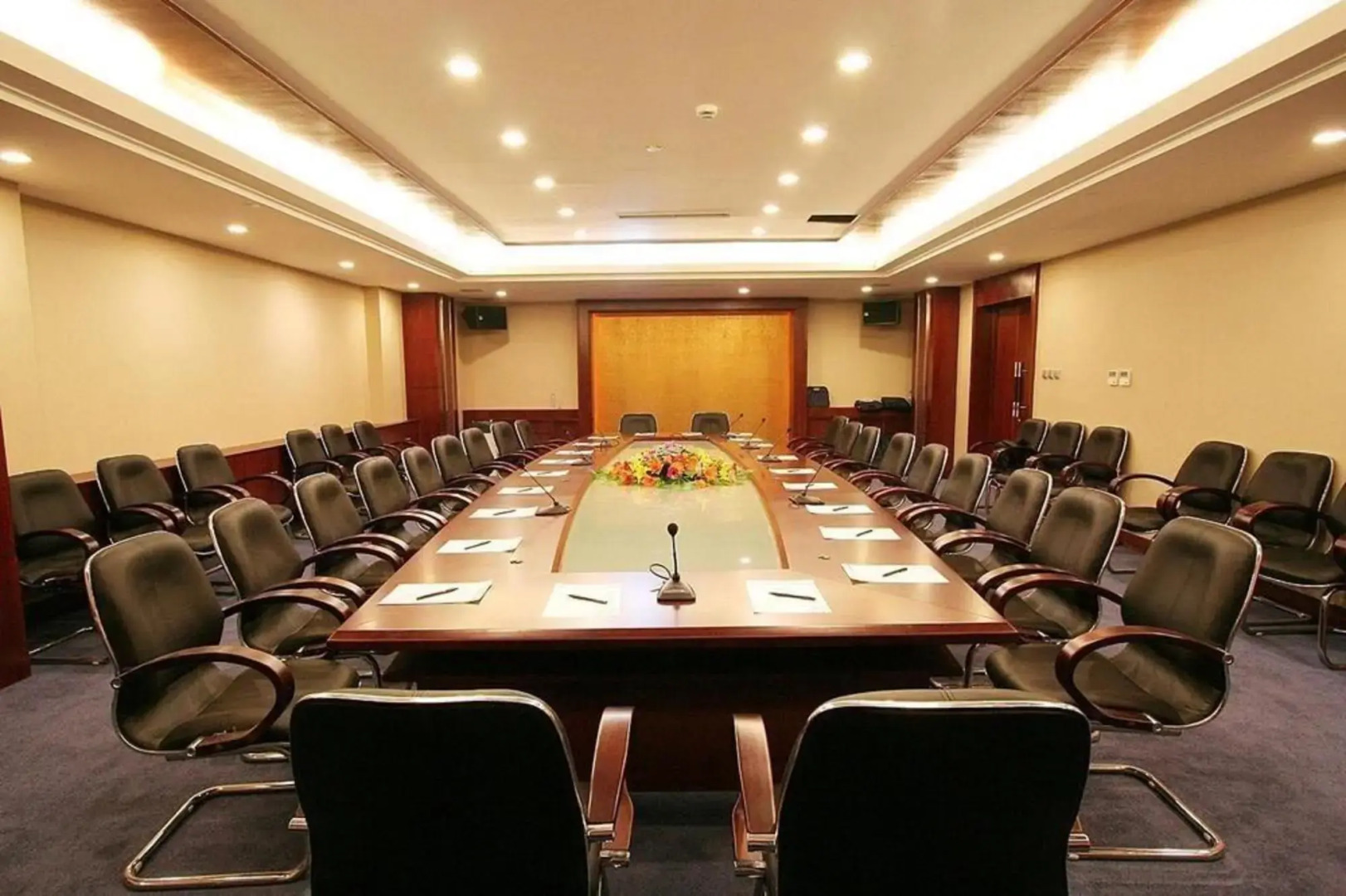 Rising International City Hotel