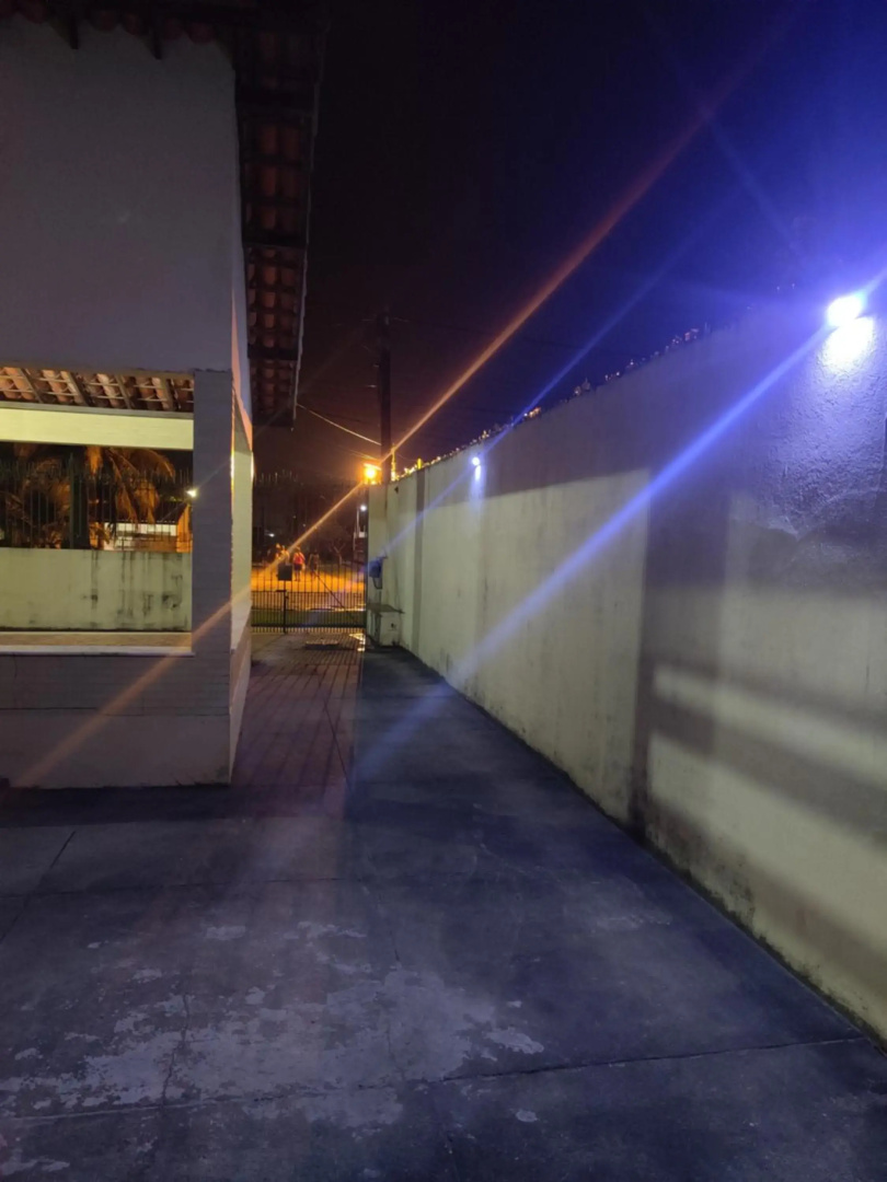 Casa muito espaçosa privativa com Piscina, Churrasqueira e área gourmet