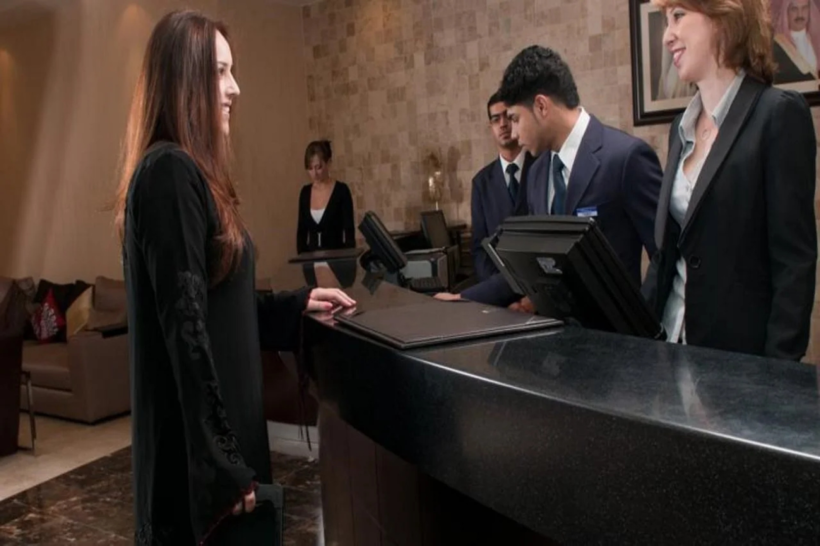 Monroe Hotel & Suites