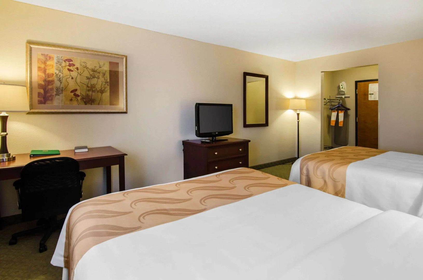 Quality Inn Summersville - New River Area
