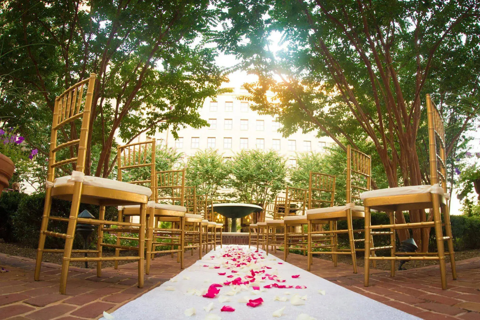 Embassy Suites by Hilton Alexandria Old Town