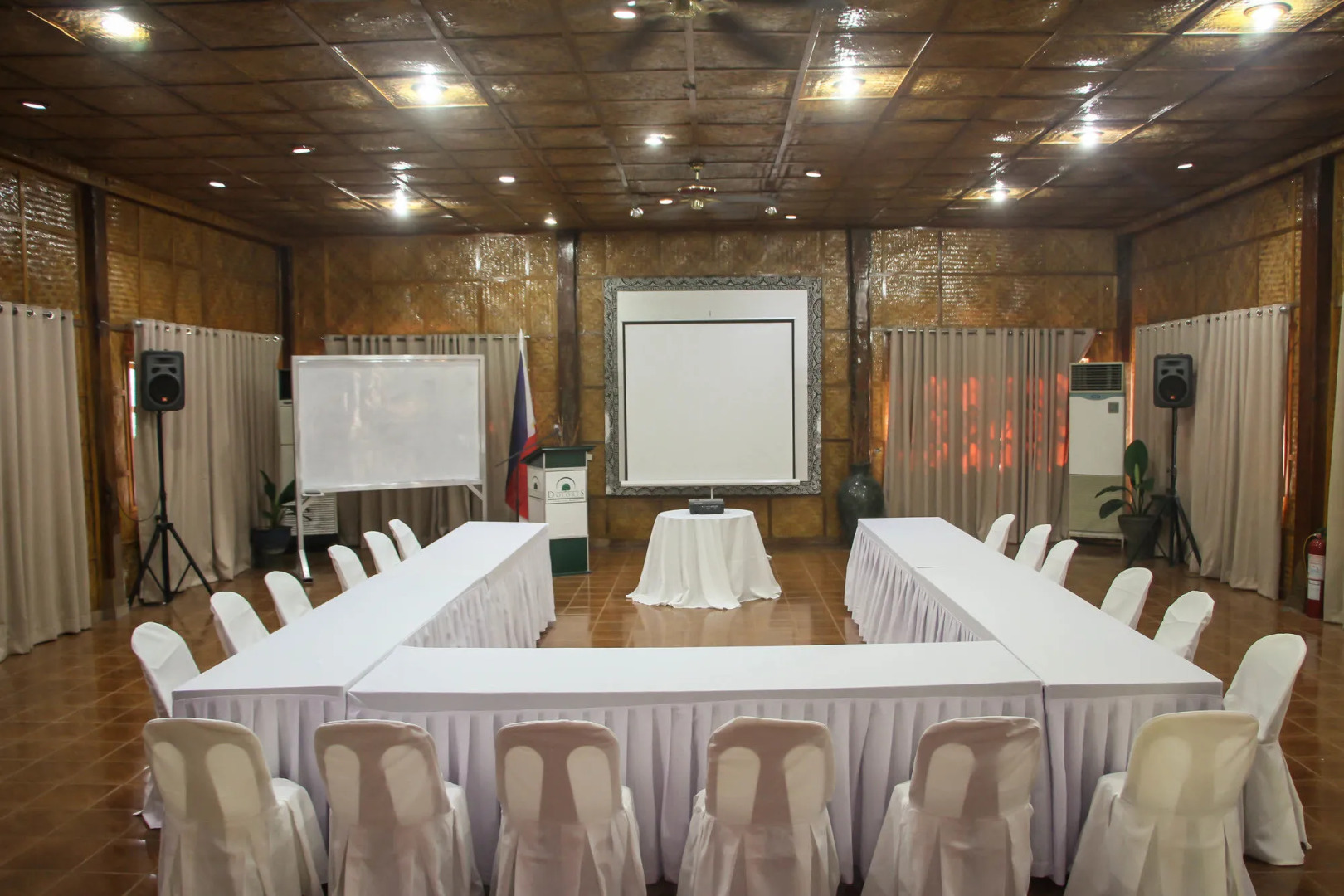 Dolores Tropicana Resort