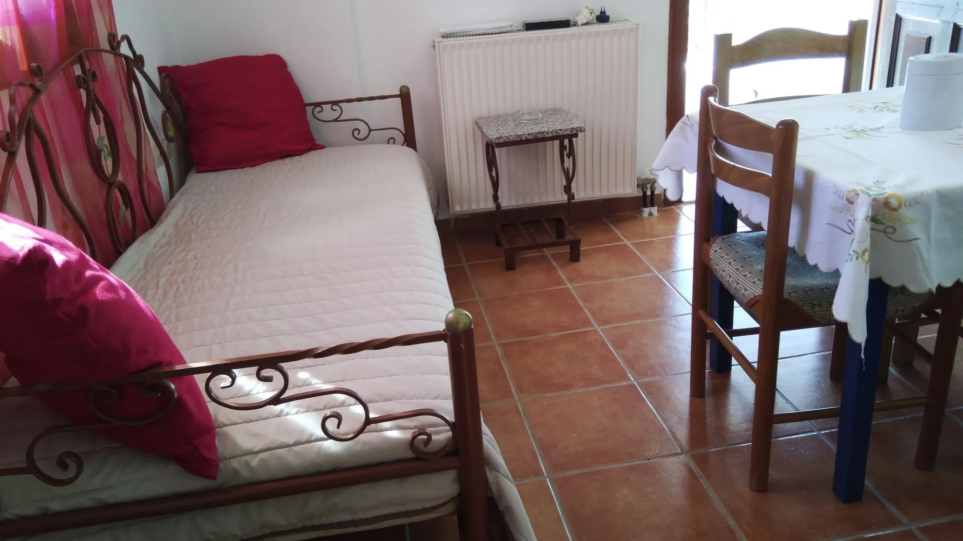 Akti Miaouli Holiday Home