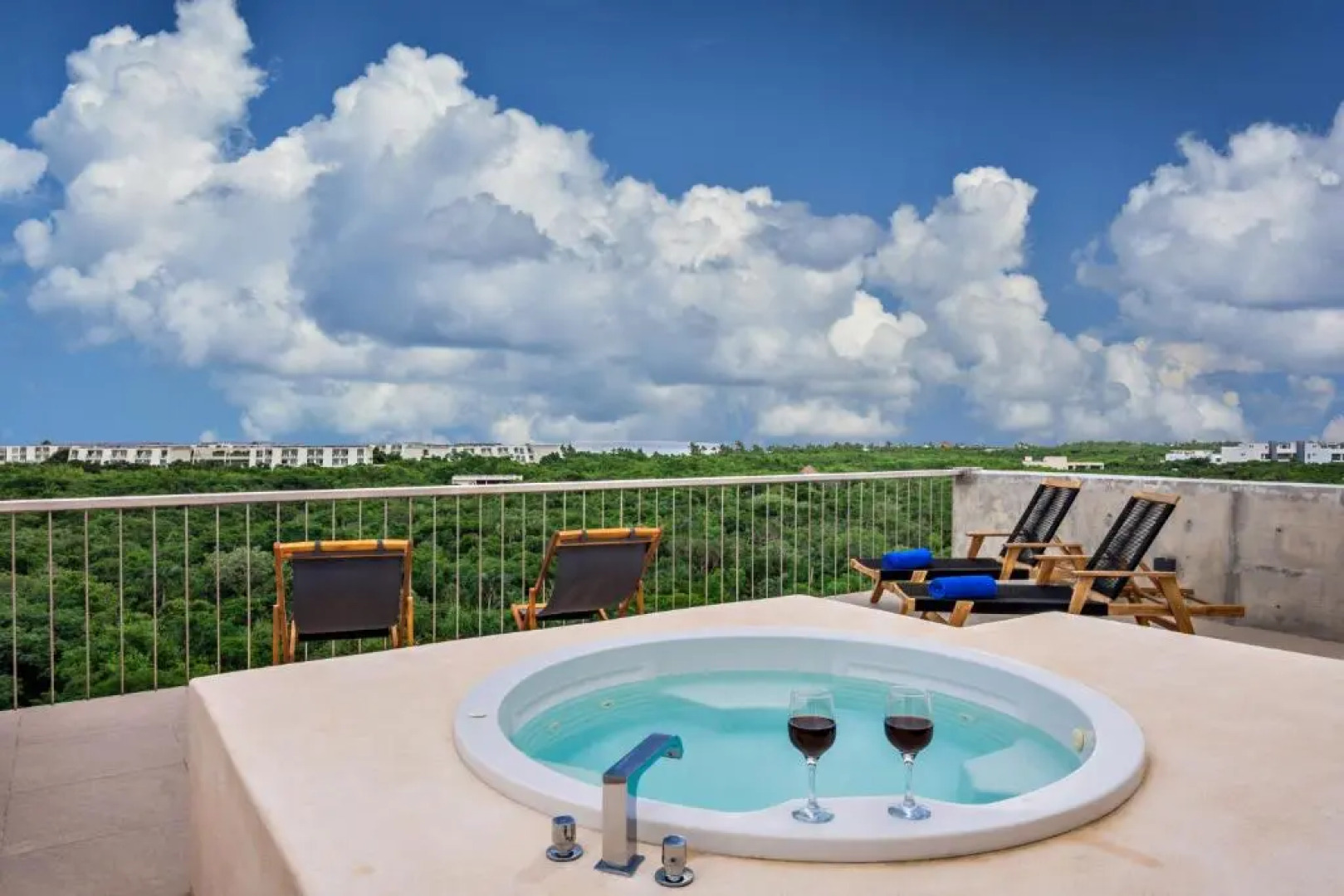 2/2 Ocean View Penthouse in Secure Gated Complex!