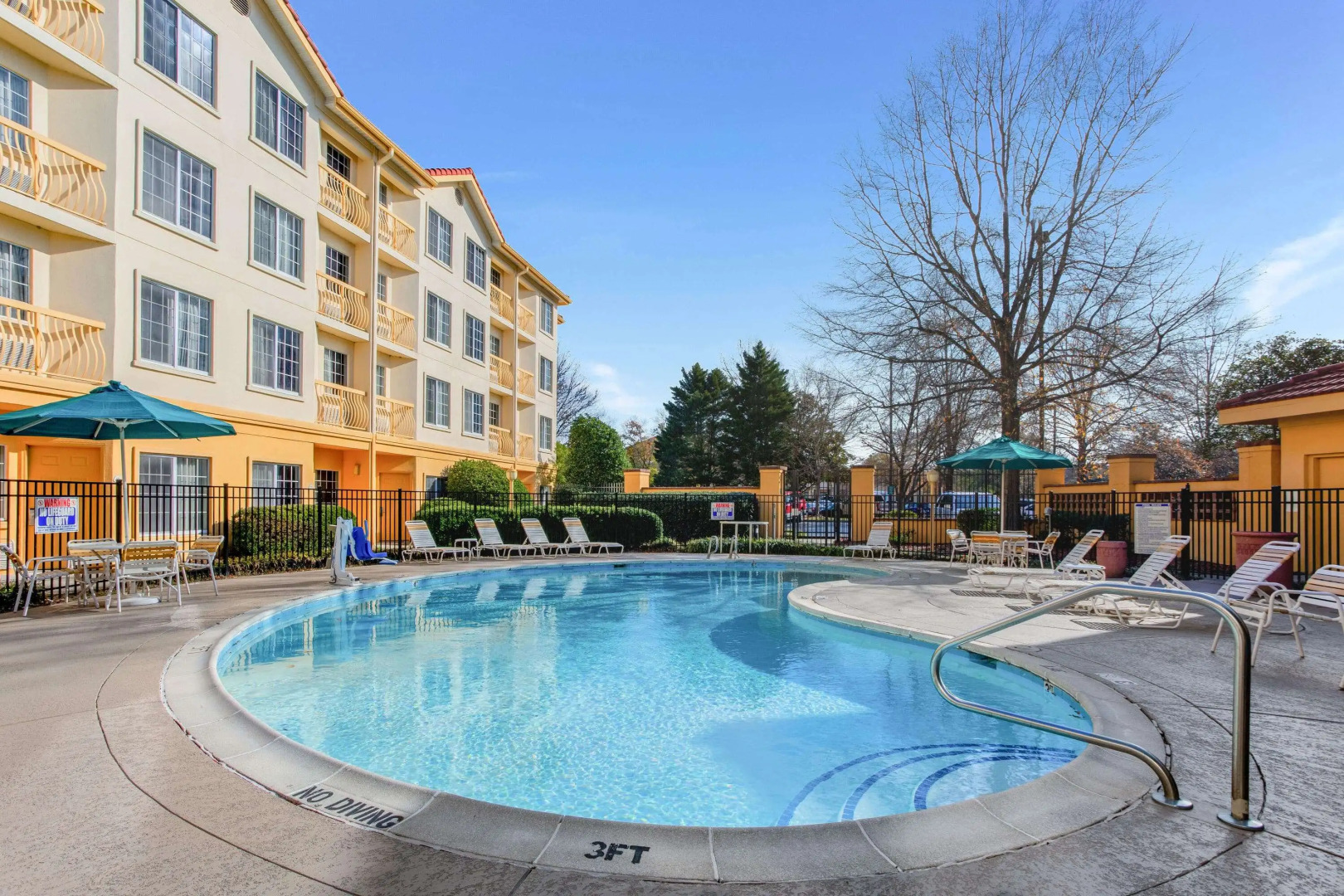 La Quinta Inn & Suites by Wyndham Raleigh Durham Intl AP