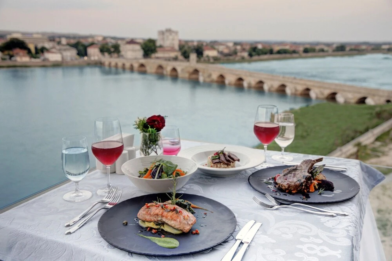 Курортный отель Merit Grand Mosta Casino & SPA