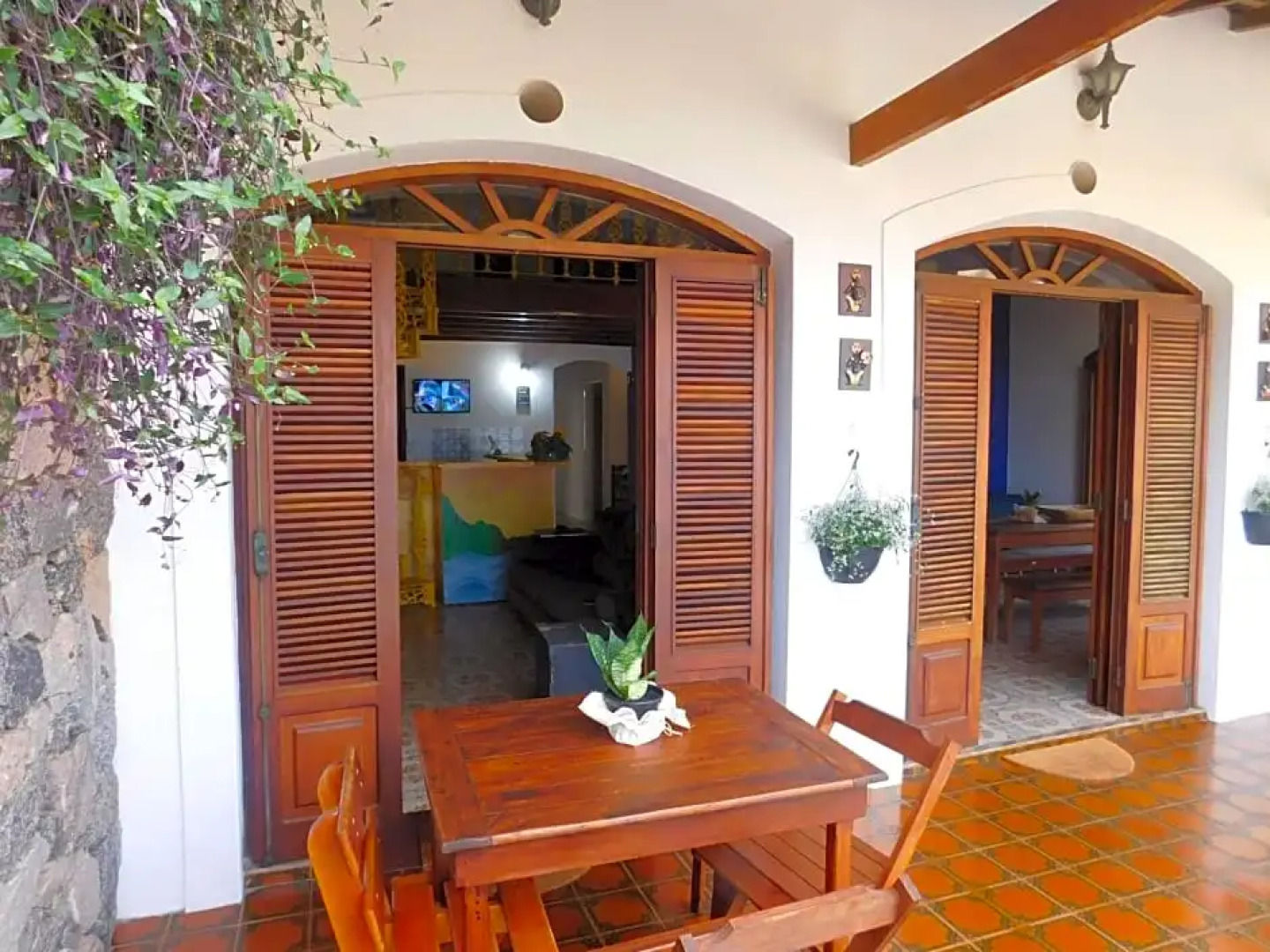 Na Praia Family Hostel & Coworking