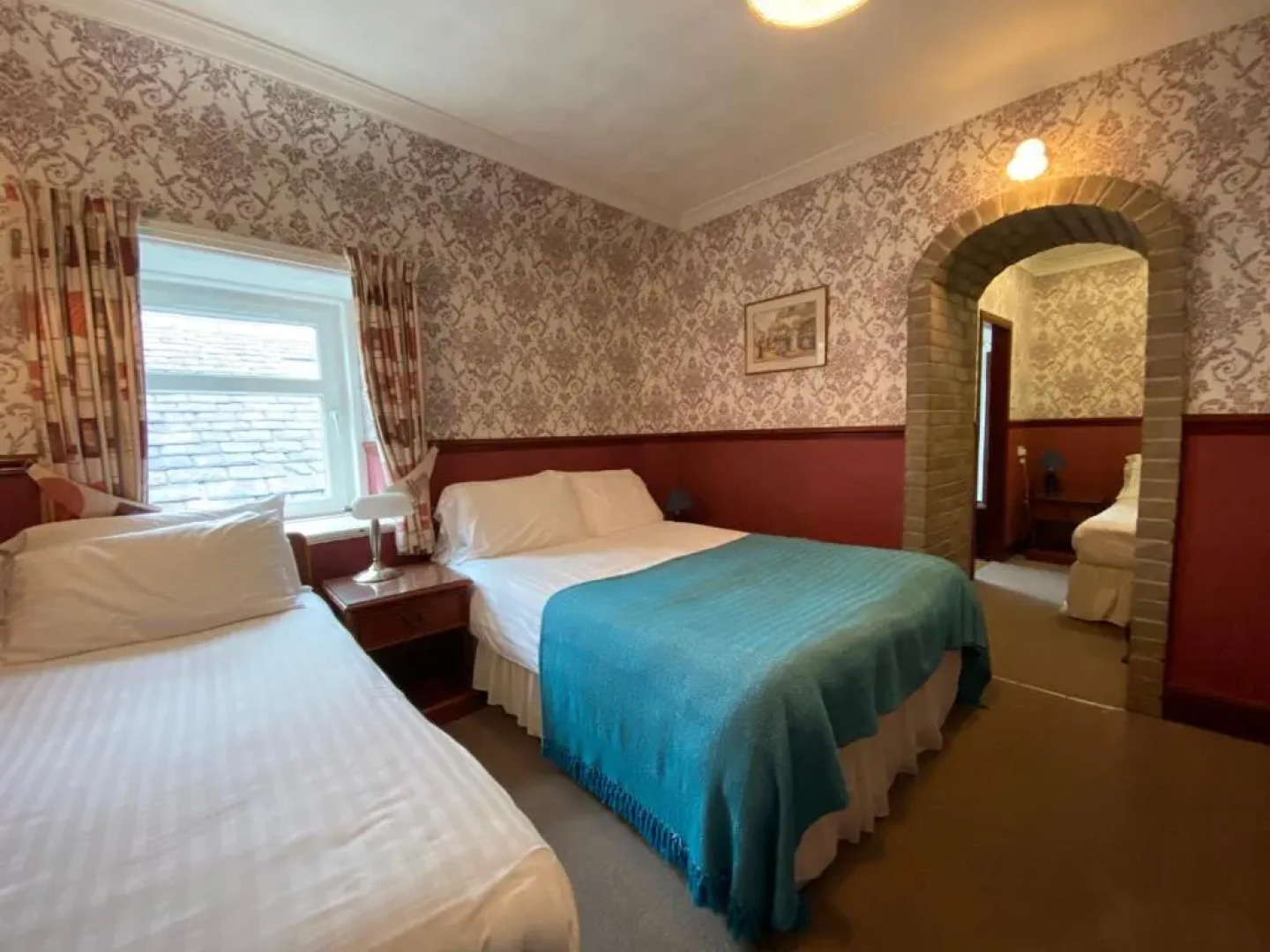 The Kings Arms Hotel