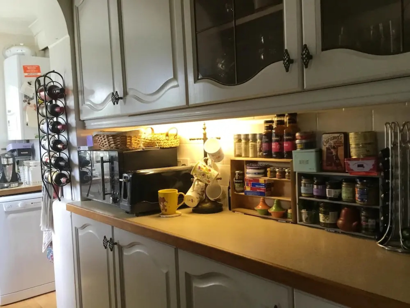 House With 4 Bedrooms in Warminster , With Enclosed Garden and Wifi