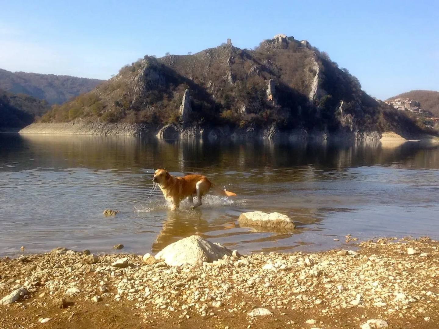 Stone House Lake View